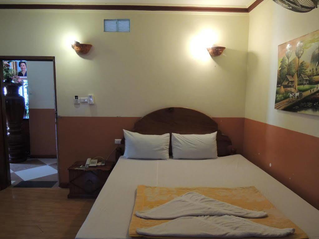 Hotel Thy Ny Battambang Exterior foto