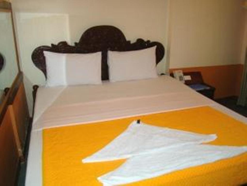 Hotel Thy Ny Battambang Exterior foto